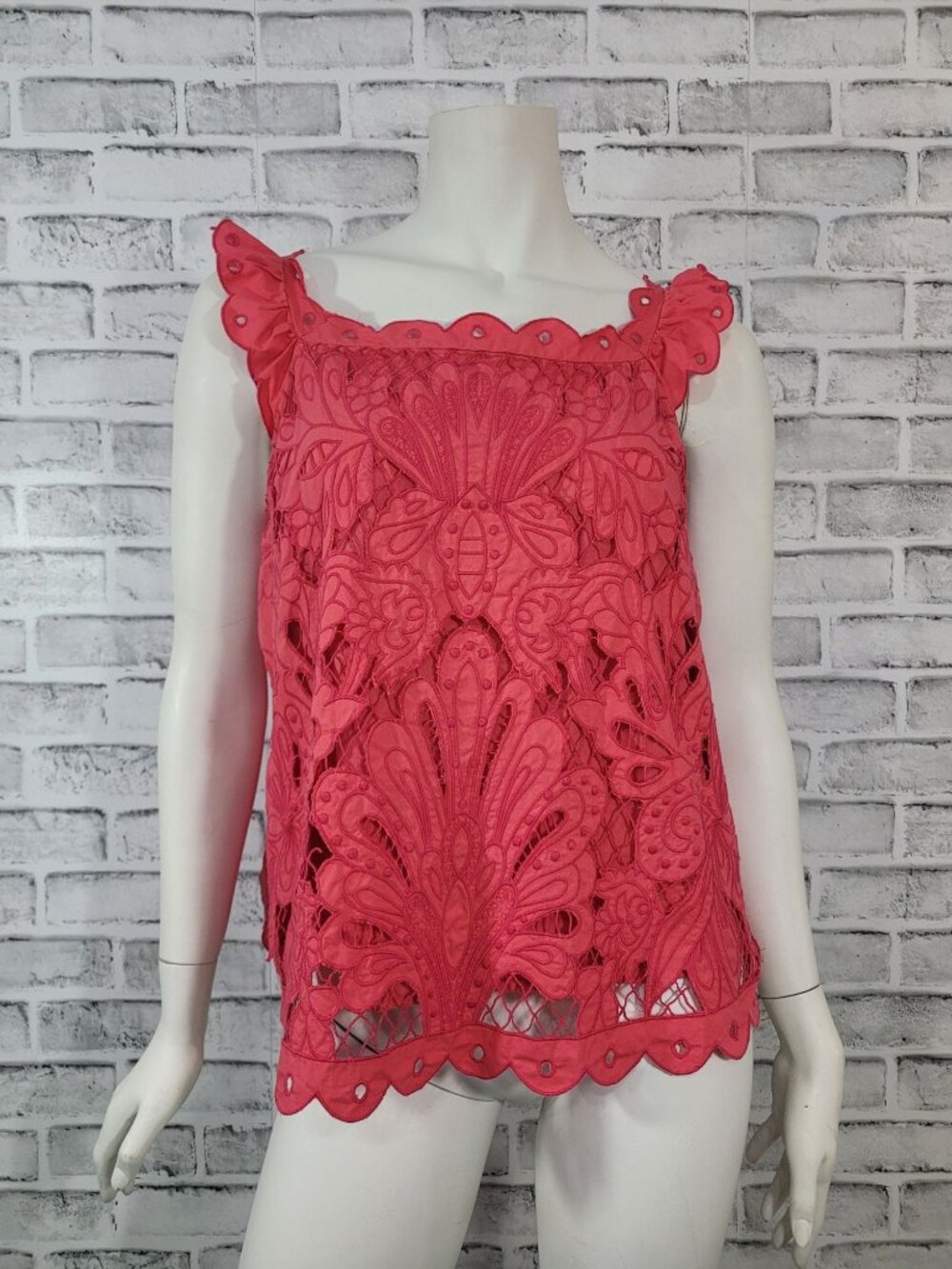 Anthropologie Maeve Scalloped Eyelet Lace Tank Coral Pink Lined Size Medium